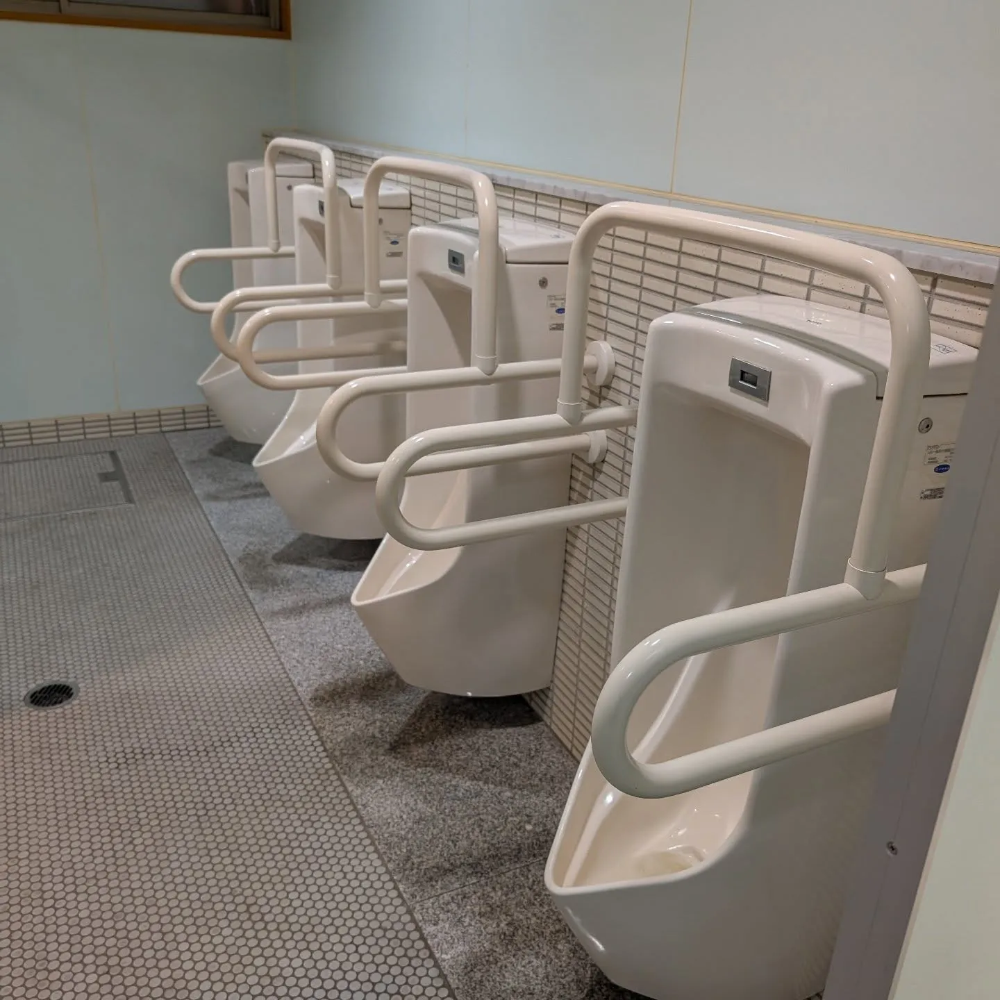 この写真は、高齢化社会の未来を予感させるものです🌿。